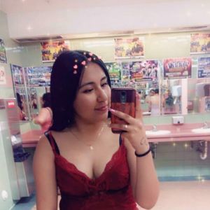 Meet your Posher, Angie